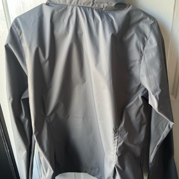 Columbia Women’s Ohio State Gray Windbreaker Jacket - Picture 6 of 6